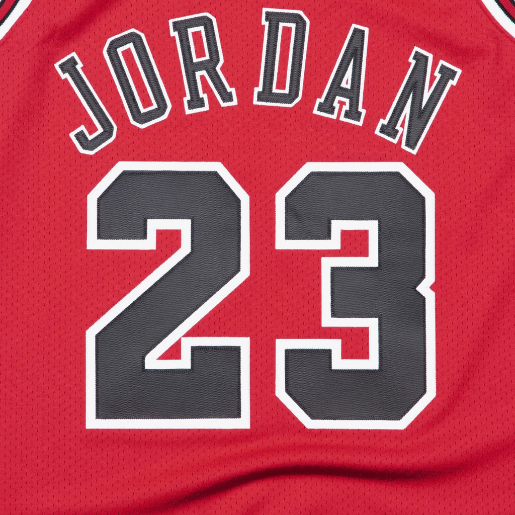 Chicago Bulls Authentic Jersey Road Finals Michael Jordan 1997-98