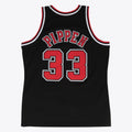 Chicago Bulls Scottie Pippen 1997-98 Hardwood Classics Alternate Swingman Jersey - Black - Mens