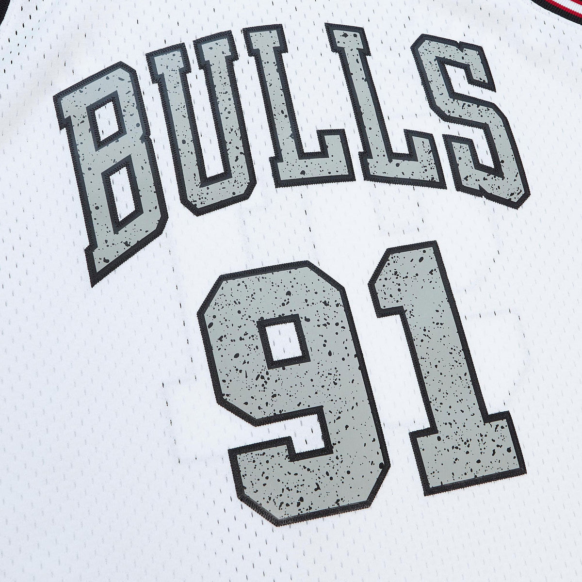 Chicago Bulls Dennis Rodman 1997 Cracked Cement Swingman Jersey - White
